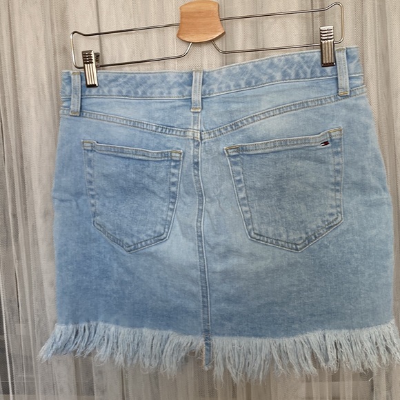 Tommy Hilfiger jeans skirt - Picture 4 of 15